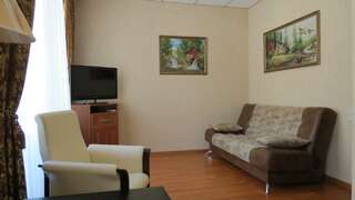 Гостиница Куделька Асбест Номер стандарт улучшенный с 1 двуспальной кроватью-3