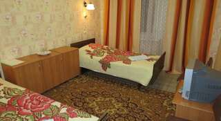 Гостиница Куделька Асбест Двухместный номер эконом-класса с 2 отдельными кроватями-9